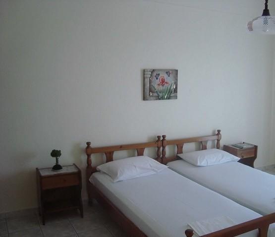 Yianna Studios & Apartments Gerakini Room photo
